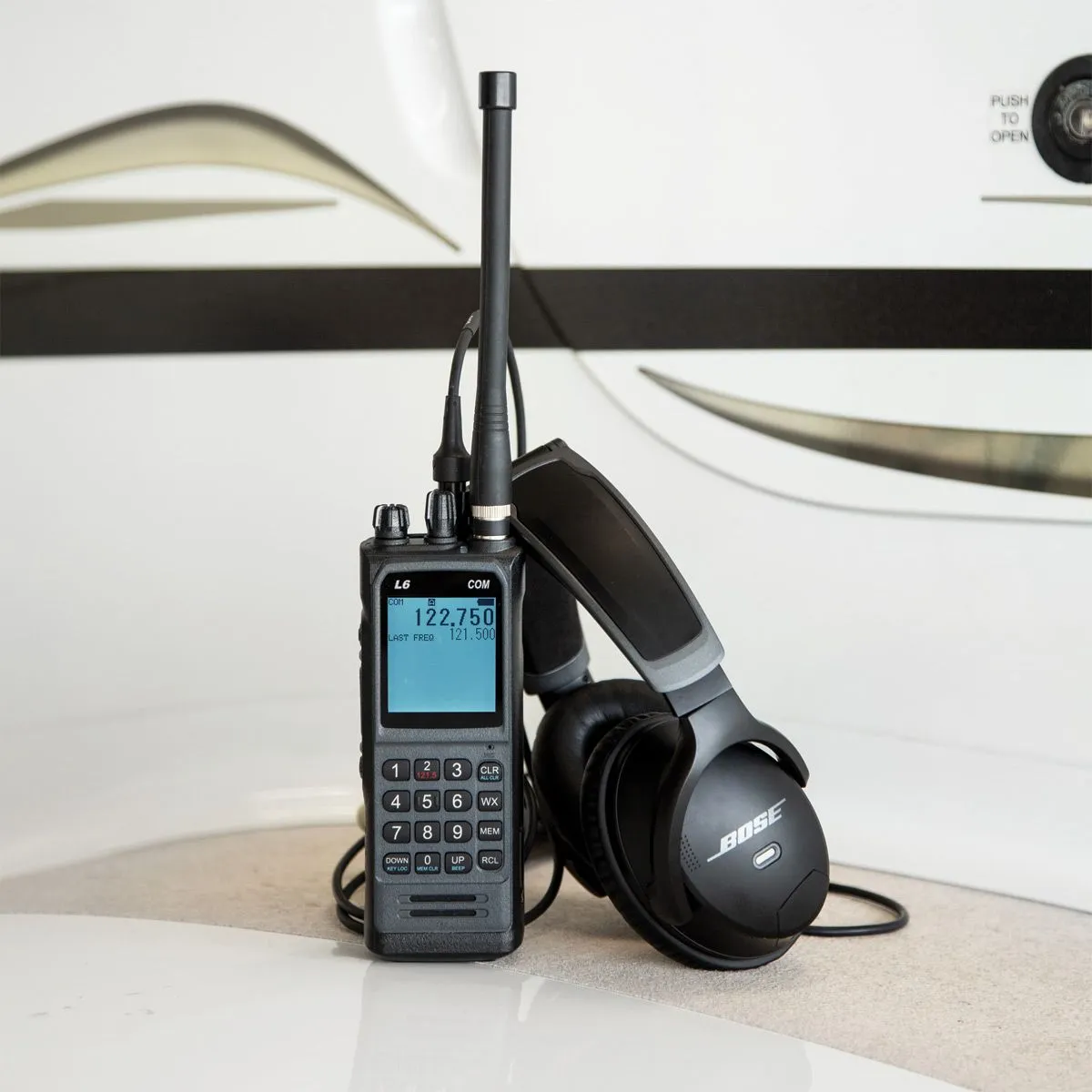 L6 COM Radio (with LEMO jack) 5 L6 COM Radio (with LEMO jack)