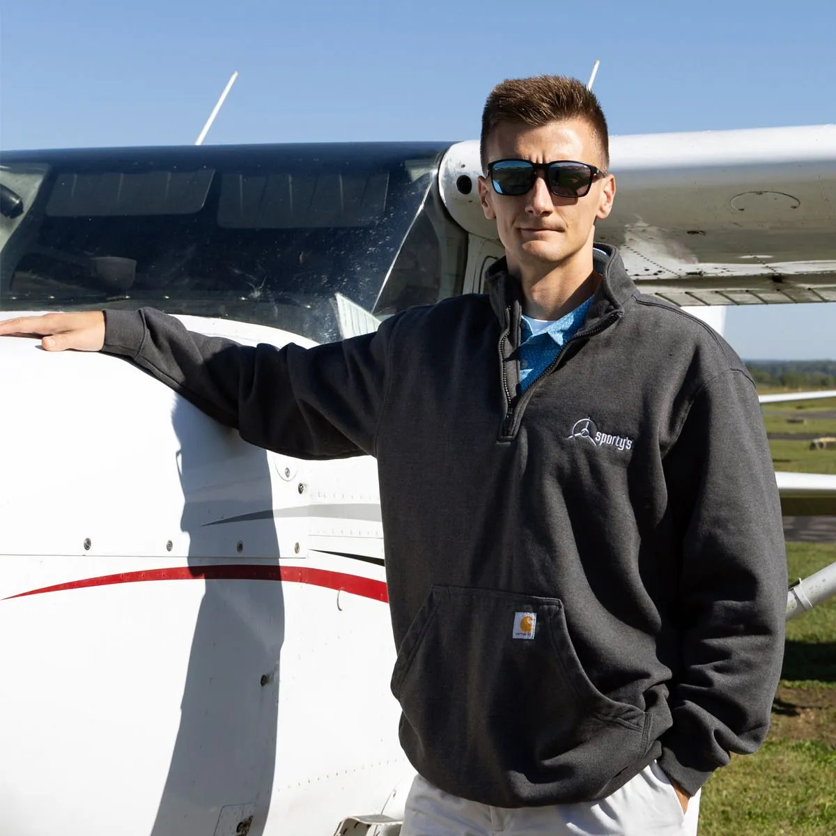 Carhartt Midweight 1\/4 zip Pre-Flight Sweatshirt \t