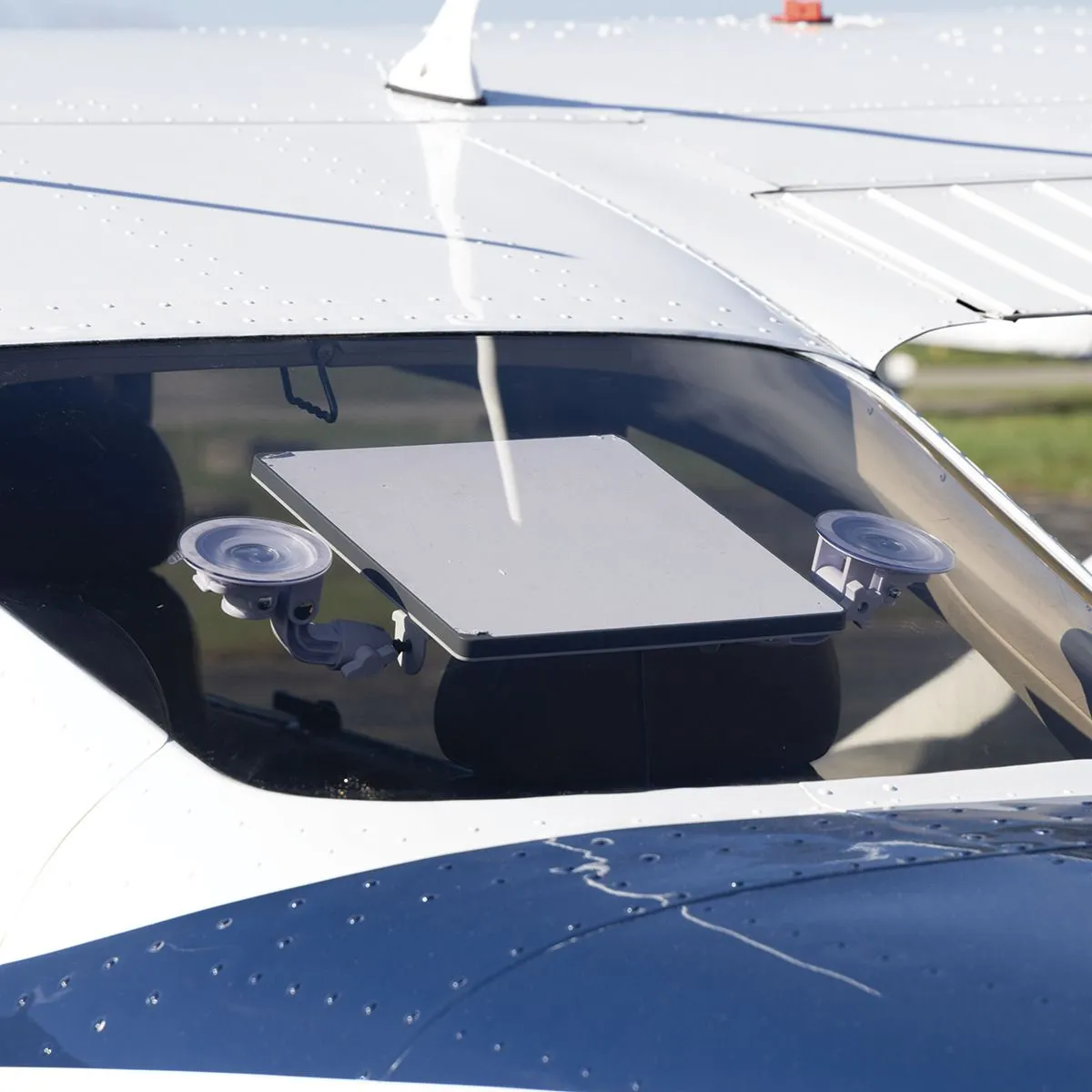 Flight Gear Starlink Mini Suction Cup Mount
