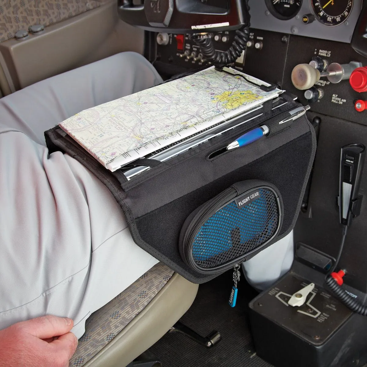 Flight Gear Tri-Fold Kneeboard 8 Flight Gear Tri-Fold Kneeboard